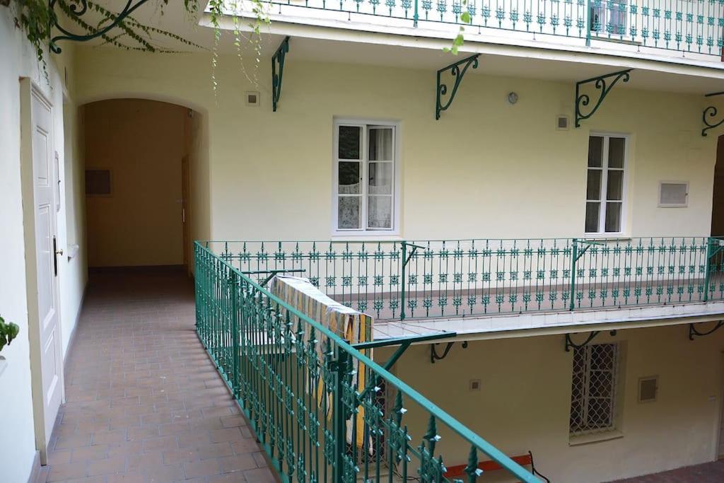 Old Town Herberghaus, 250M To Charles Bridge Διαμέρισμα Πράγα Εξωτερικό φωτογραφία